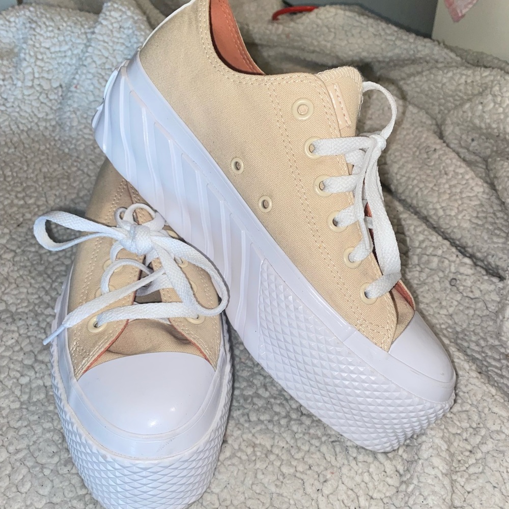 Converse Ox Lift 2X Hybrid Shine Canvas Platforms